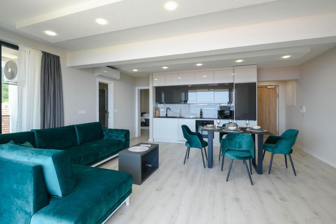 Sunny Day Luxury Holiday Apartments Orebić Buitenkant foto
